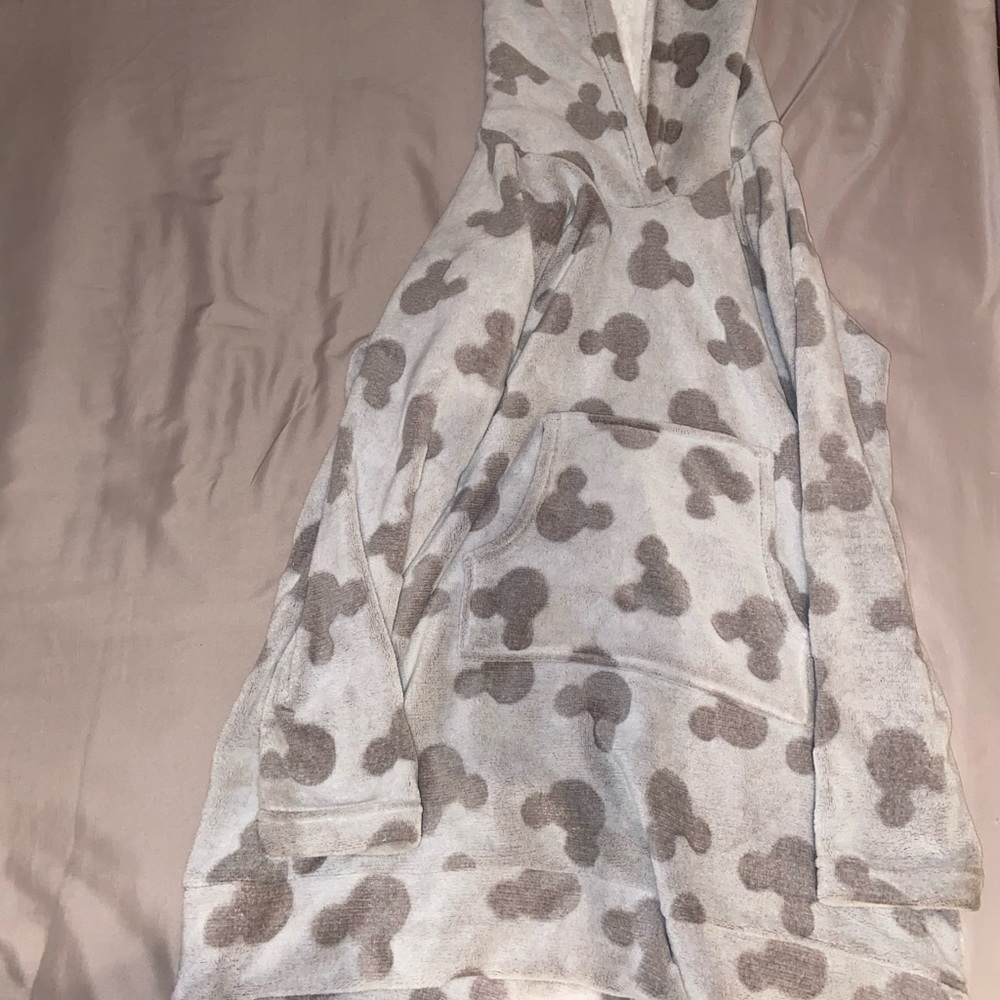 lounge wear robe/dress